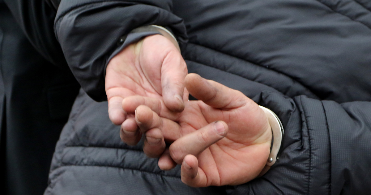 Detienen a hombre por quema de basura cercana a viviendas en población Doña Graciela en Coronel