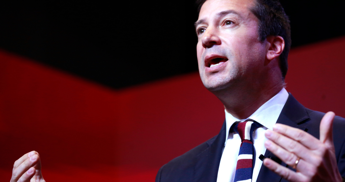 Exministro Lucas Palacios alerta por desempleo y cuestiona medición del desempeño económico en Chile