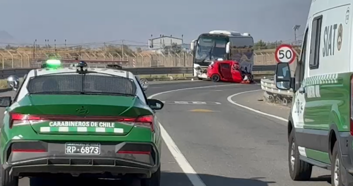 Accidente de tránsito en cercanías del Aeropuerto de Santiago deja a una persona fallecida