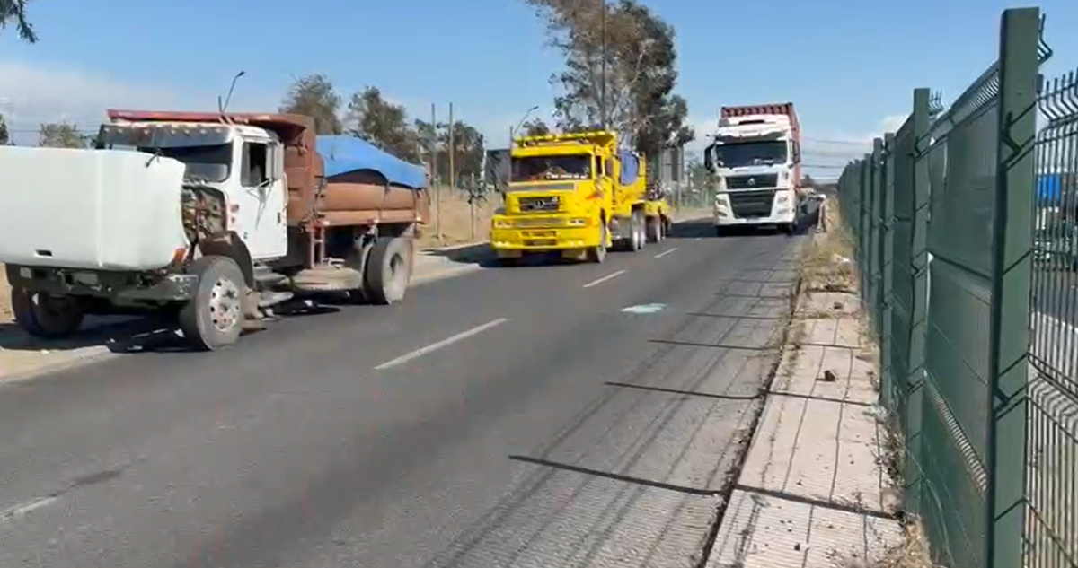 Conductor de camión que sufrió robo con intimidación en Vespucio Norte fue encontrado en Lo Espejo
