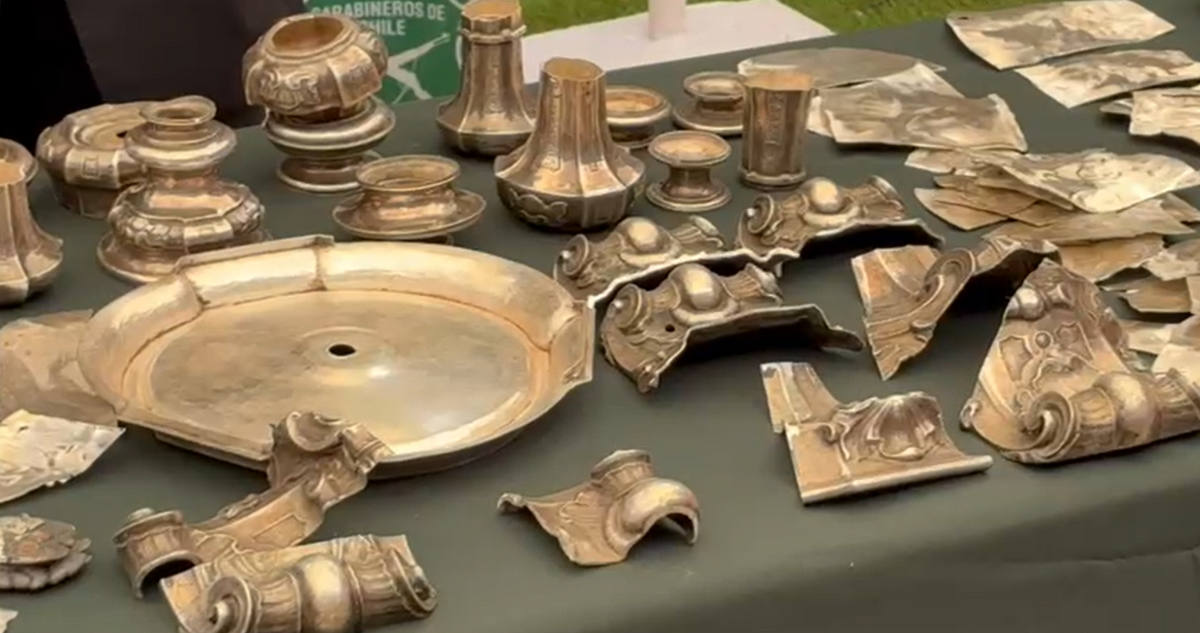 Detienen a participante de robo en Catedral de Santiago: cometió delitos similares en Francia y España