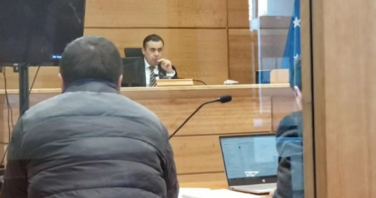 Prisión preventiva para sujeto que golpeó persiguió con motosierra a su pareja en Punta Arenas