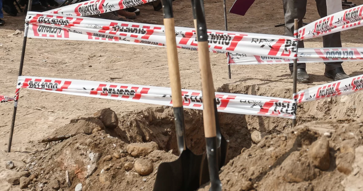 Hallazgos arqueológicos huilliches retrasan construcción de muelle turístico en Isla Tenglo
