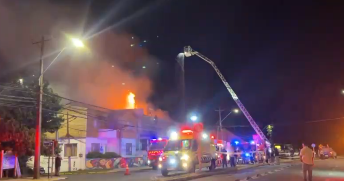 Tras incendio en Valdivia: reubican a trabajadoras de Seremi de la Mujer en la sede de CFT Estatal