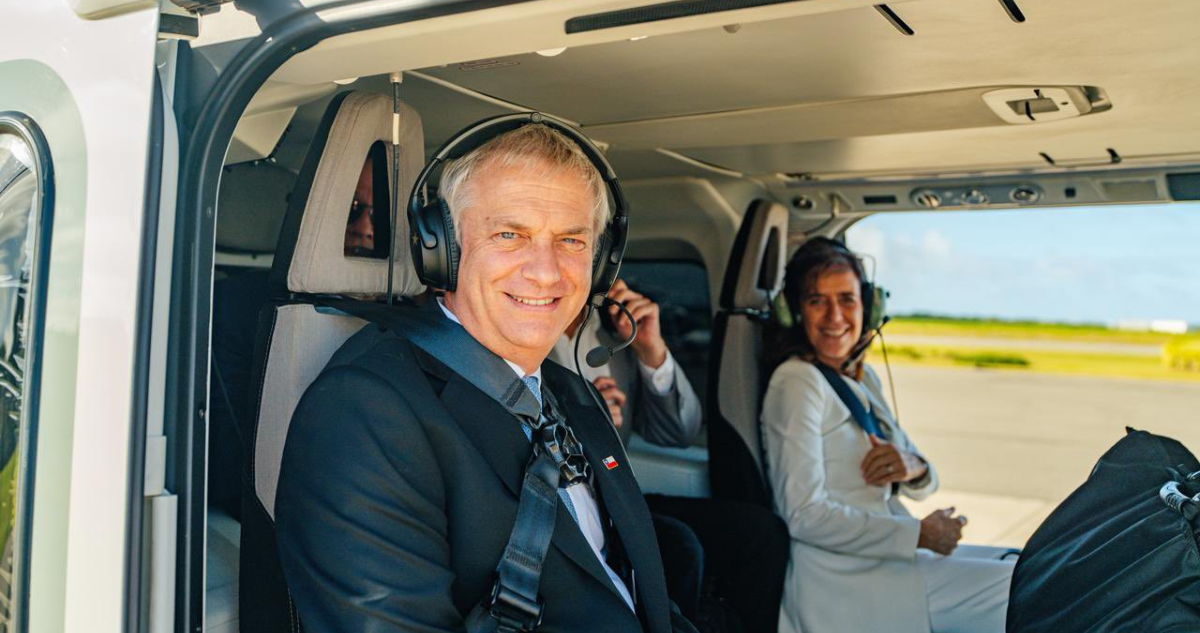 José Antonio Kast visita frontera de República Dominicana con Haití y destaca control migratorio