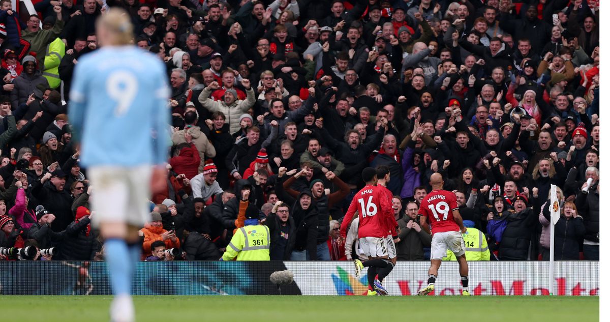 Manchester United superó al City por Premier LEague