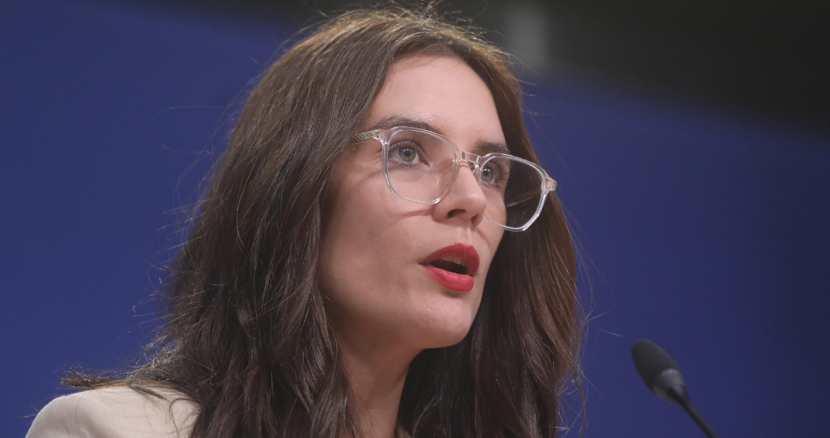 Ministra Vallejo sugiere amenaza a recursos como el cobre y litio tras ataque de EEUU a Venezuela