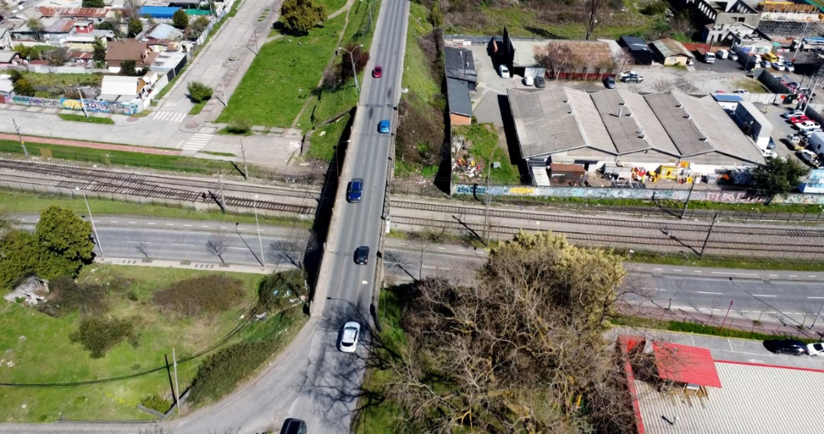 Informan nuevo esquema de tránsito en Av. Padre Hurtado por obras del Puente Esmeralda en Concepción