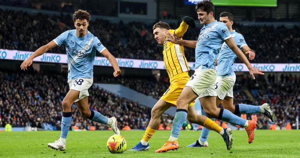 Manchester City sigue enredándose en la Premier League tras empate con Brighton.