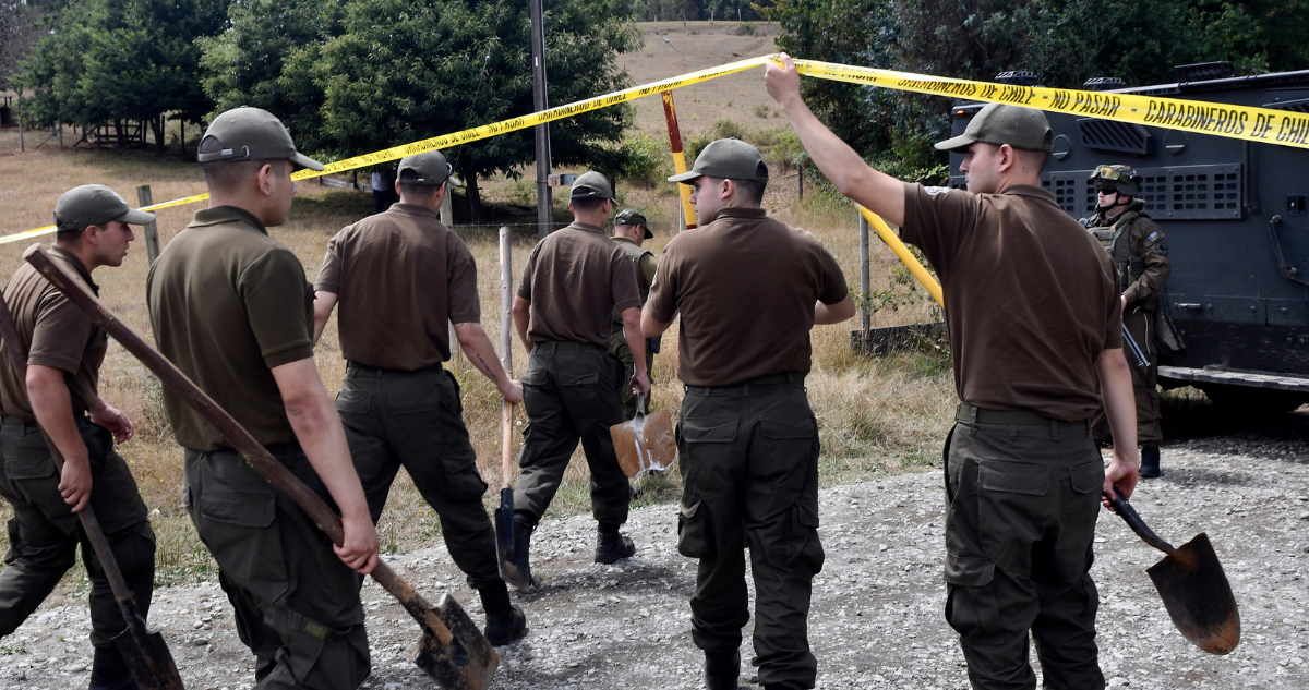 https://media.biobiochile.cl/wp-content/uploads/2026/01/reanudan-diligencias-en-predio-de-julia-chunil-para-buscar-restos-de-la-dirigenta-asesinada.png