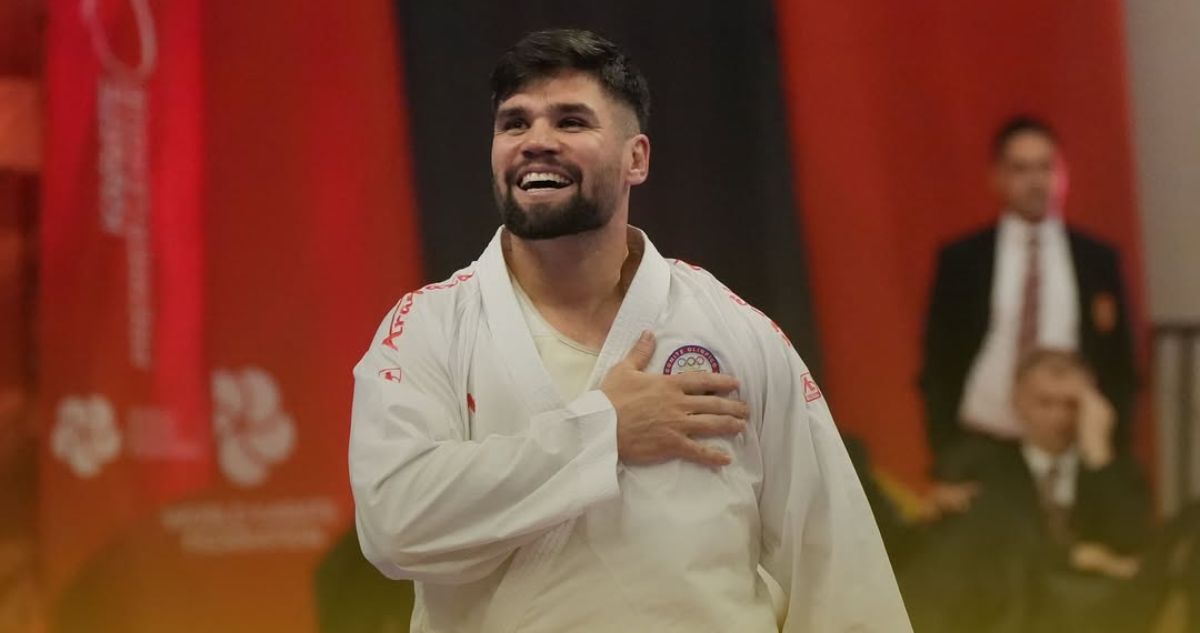 Rodrigo Rojas gana oro en Premier League de karate: venció en ajustada pelea a egipcio Mahmoud Taha
