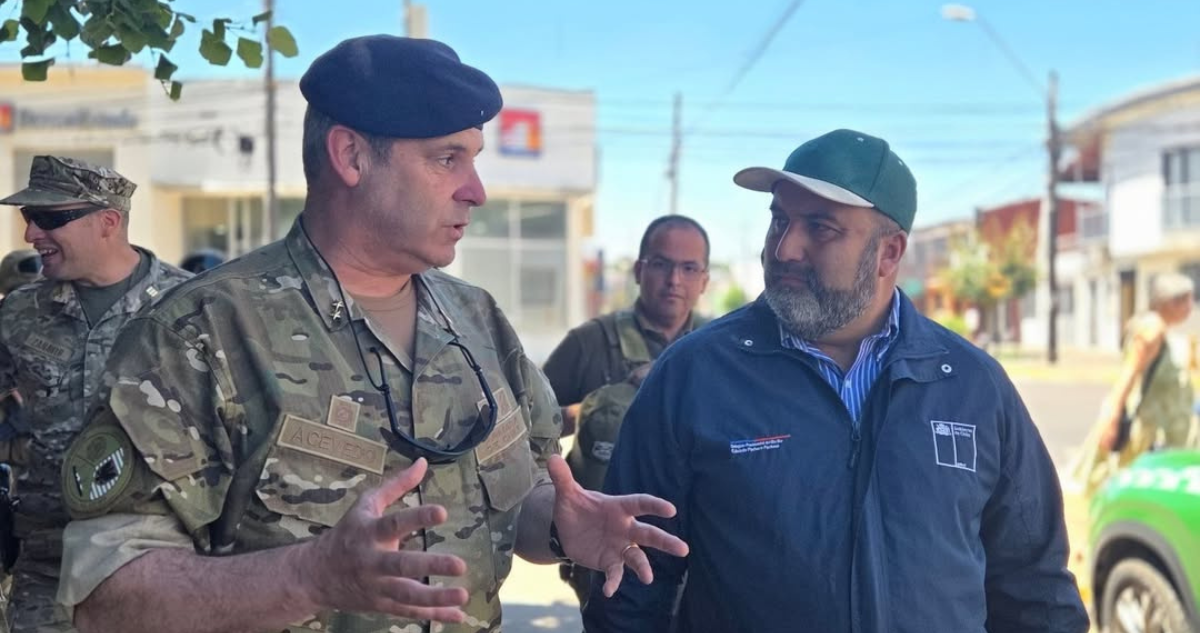 https://media.biobiochile.cl/wp-content/uploads/2026/01/tras-decretar-estado-de-catastrofe-almirante-acevedo-es-jefe-de-defensa-nacional-en-concepcion.png