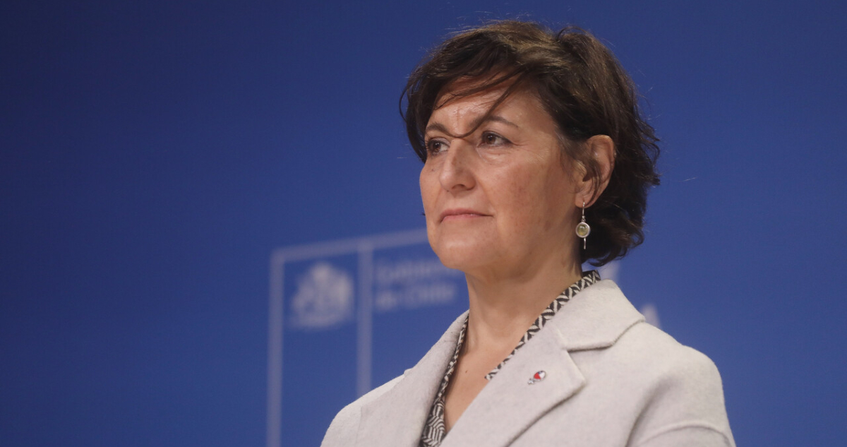 Pese a ultimátum: Diputados UDI desisten de presentar AC contra ministra Aguilera