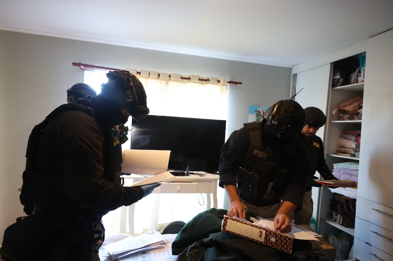 Desde cabos a suboficiales: revelan identidades de los 7 gendarmes detenidos por tráfico y cohecho