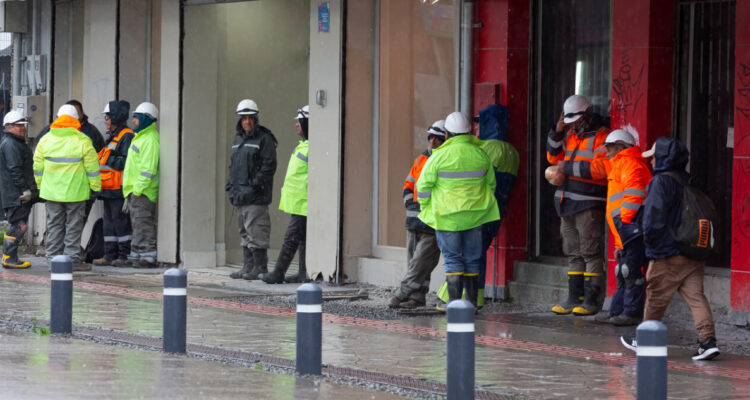 Despidos por necesidades de la empresa escalaron hasta rozar los 500 mil en 2025