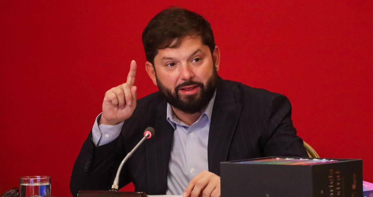 Elogió a Bachelet y pidió a Cuba liberar presos políticos: Boric ante miembros del Cuerpo Diplomático