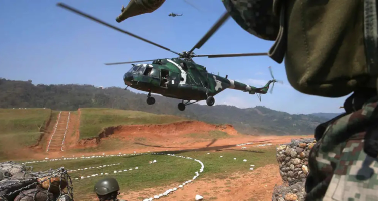 Mueren 15 personas en accidente de helicóptero militar en el sur de Perú