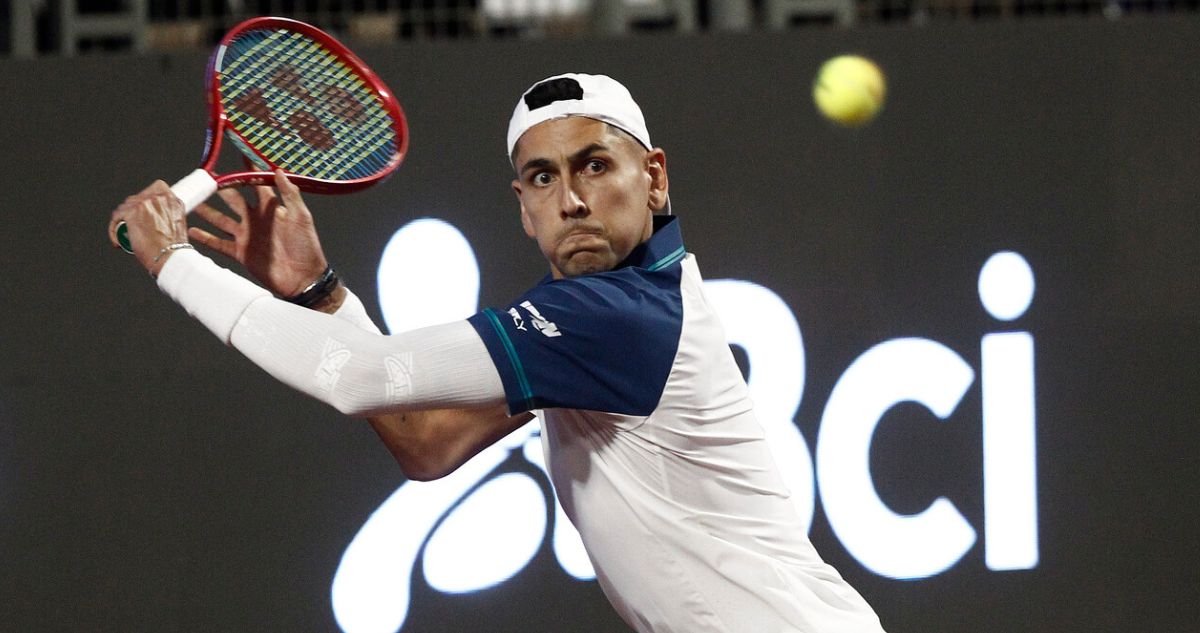 Alejandro Tabilo avanza a octavos del Chile Open tras vencer a Tomás Barrios