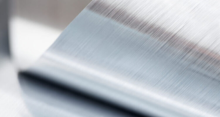 Gobierno de Milei en Argentina elimina arancel para importación de láminas de aluminio