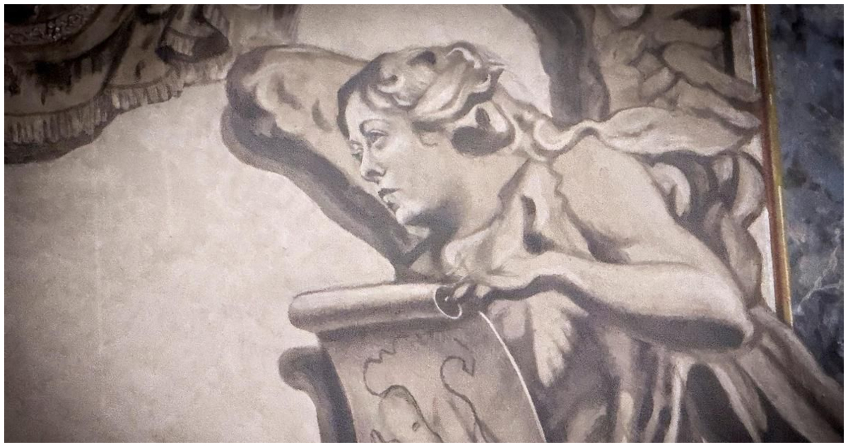 Borran ángel con rostro de Meloni en basílica tras días de polémica en Italia: "No me parezco"