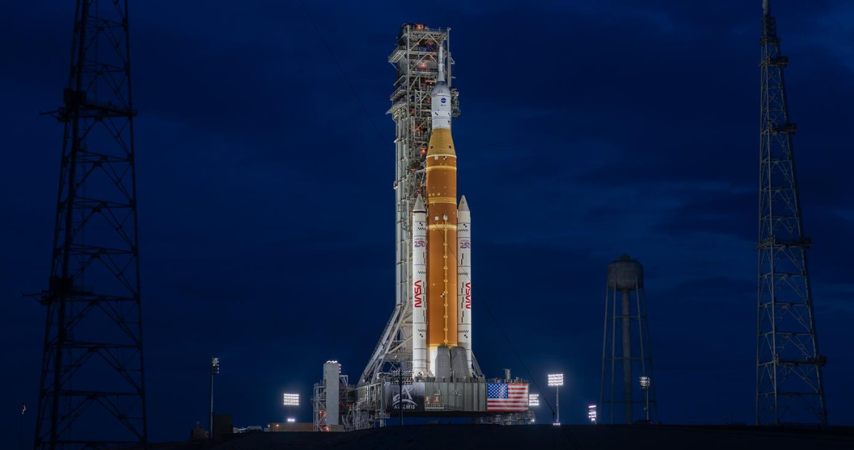 Cohete de la misión Artemis II