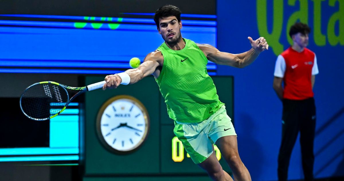 Carlos Alcaraz se metió en la final del ATP 500 de Doha.