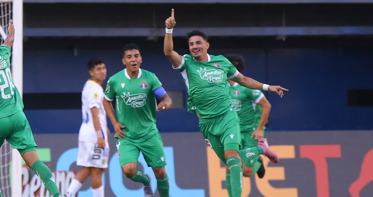 Lukas Solis | Agencia Uno