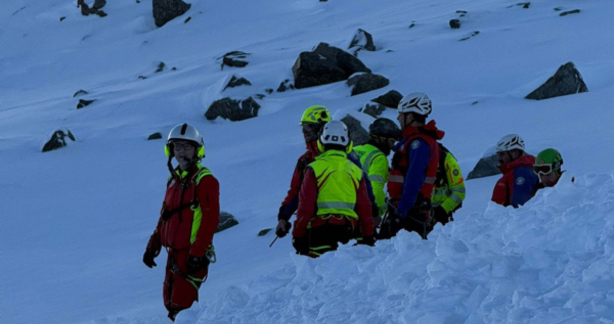 Avalancha en Italia deja al menos un muerto y dos personas graves