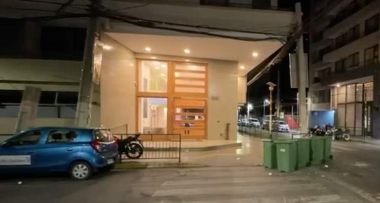 Venta de drogas en departamento de Estación Central termina en balacera: hay un herido