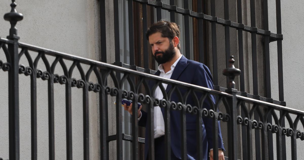 Gobierno alista cónclave oficialista para marzo con miras a mantener unidad ante administración Kast