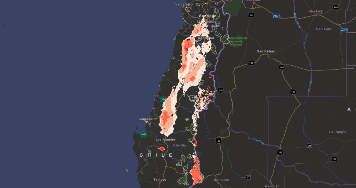Conaf activa Botón Rojo en 6 regiones ante riesgo de incendios forestales por altas temperaturas