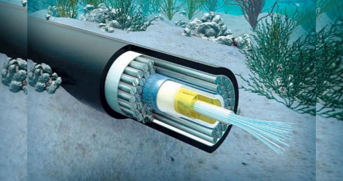 En paralelo a Transportes: revelan que chinos iniciaron tramitación de cable submarino ante Defensa