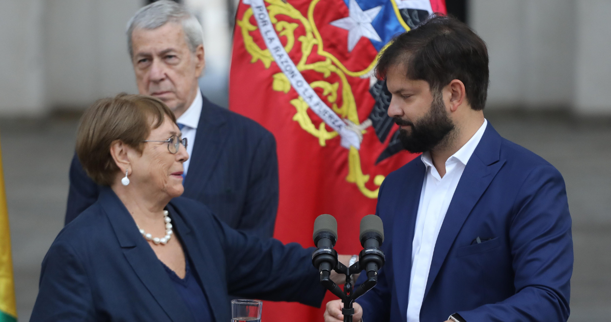 Cadem: 44% está de acuerdo con haber presentado candidatura de Bachelet a la ONU, y 47% no