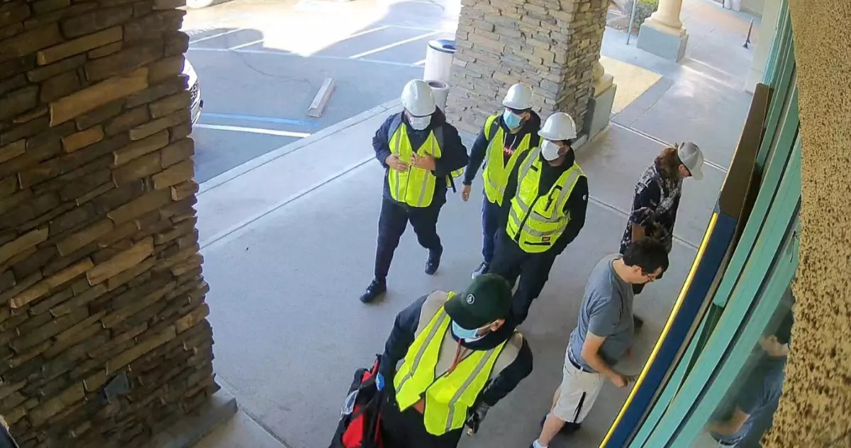 Chilenos usaban disfraces para robar cajeros automáticos en EEUU