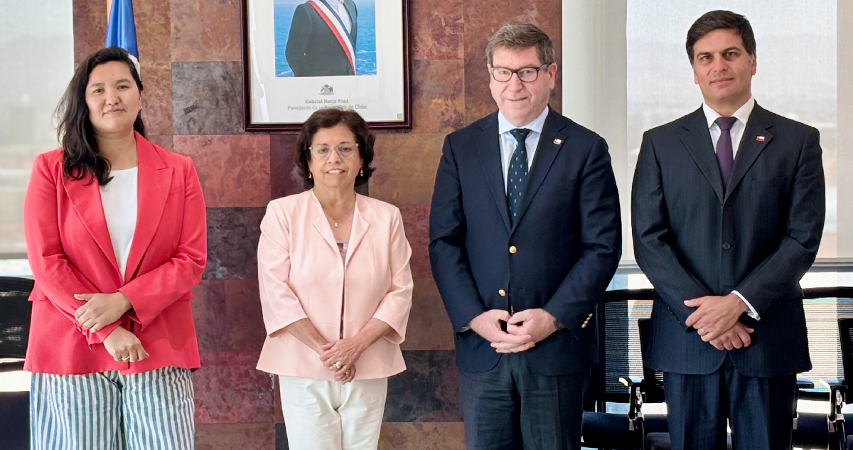 Con un súper ciclo del cobre de fondo: Ministra de Minería se reúne con el próximo biministro Mas