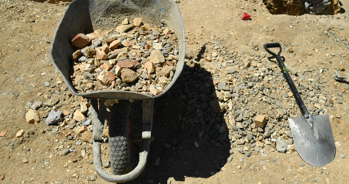 Riña al interior de en una obra de la construcción en Ñuñoa culmina con un guardia apuñalado