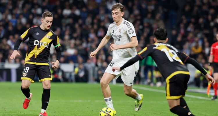 El Madrid obliga a Dean Huijsen a disculparse en Weibo por comentarios ‘racistas’: “Fue involuntario”