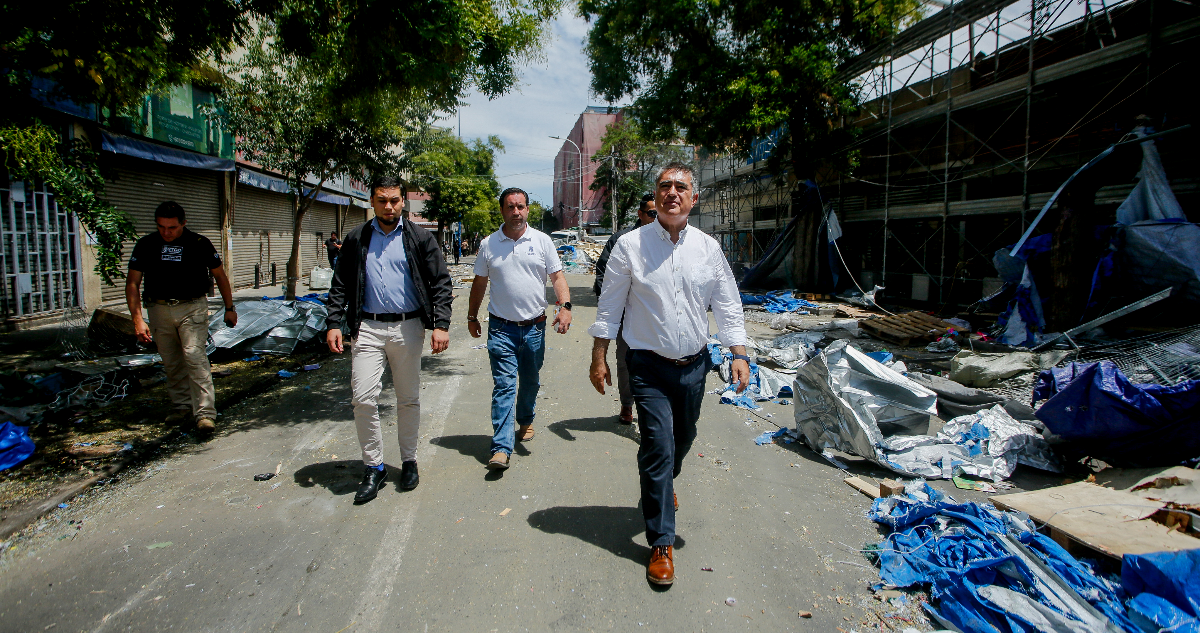 Desbordes no descarta que ambulantes de Meiggs contrataran “lumpen” para incidentes: hay 14 detenidos