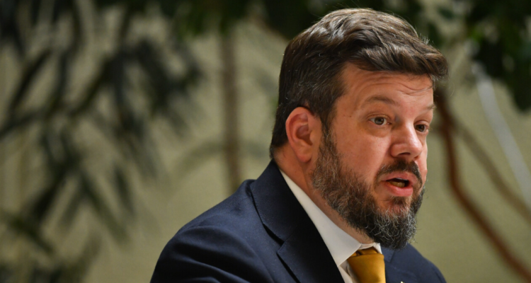 Kaiser respalda viaje de Kast a EEUU y acusa a Boric de “infantilismo” en relaciones internacionales