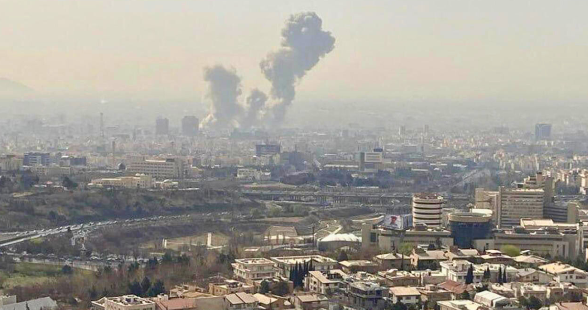 Irán amenaza con “vengarse” con una “fuerte respuesta” tras ataque de Israel y EEUU