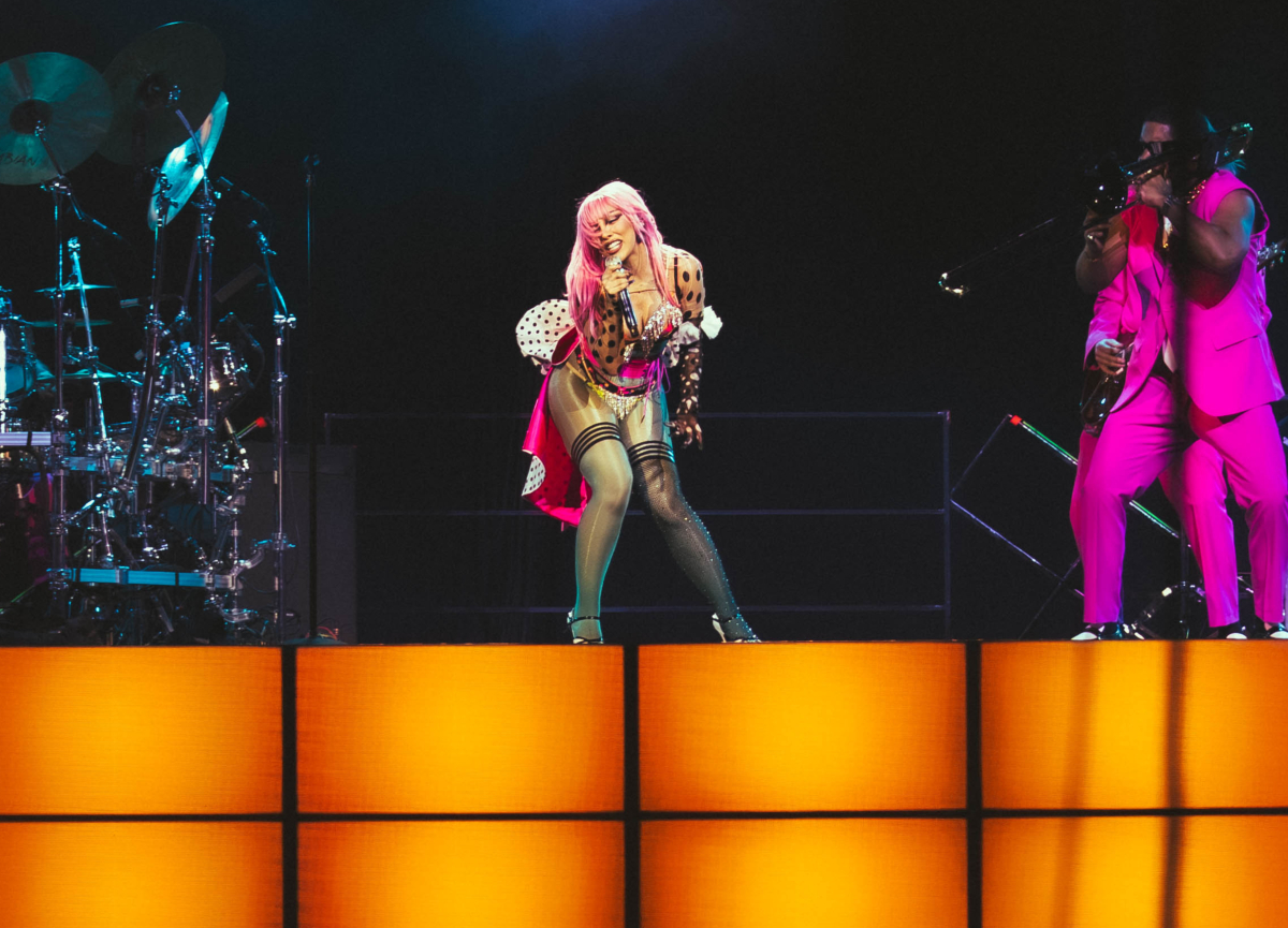 Doja Cat trajo a Chile hits, gestos de diva y maldiciones a los agentes del ICE