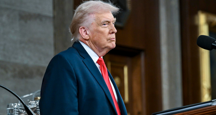 Donald Trump por Latinoamérica: "Estamos restaurando la seguridad y dominación de EEUU del hemisferio"