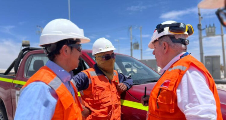 Dirección del Trabajo detectó problemas de higiene en SQM Salar y le suspendió parcialmente las faenas