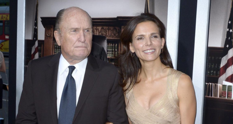 Dobert Duvall junto a Luciana Pedraza