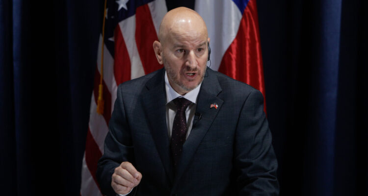 EEUU justifica sanciones, revela advertencia ignorada y duda de capacidad de Chile para proteger datos