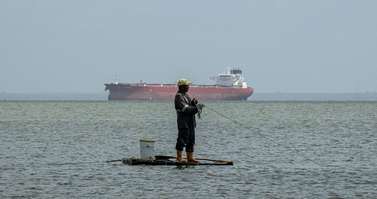 EEUU suaviza las restricciones y autoriza a cinco grandes petroleras para hacer negocios en Venezuela