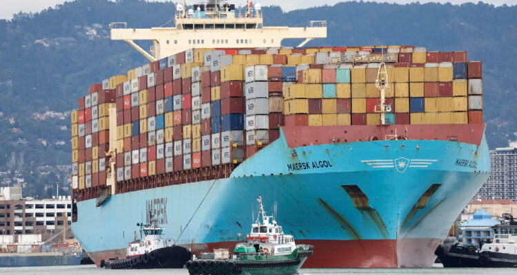 El déficit comercial de Estados Unidos cerró el 2025 cerca de su récord anual