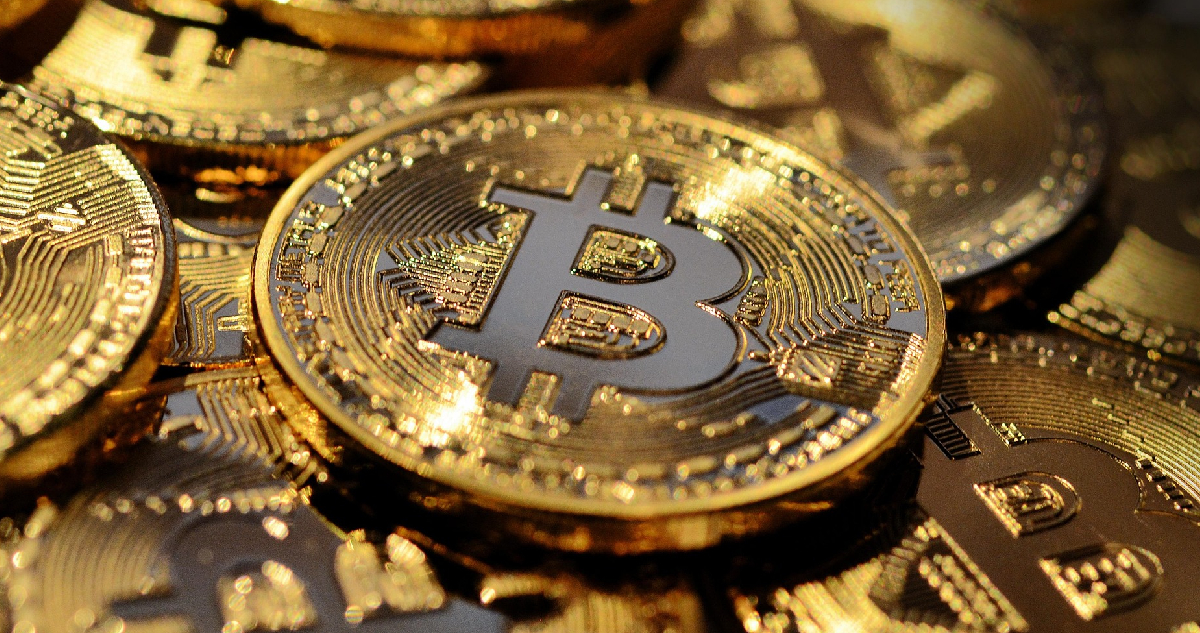 El oro digital en encrucijada: desplome del bitcoin revela posible pérdida de confianza en las criptos
