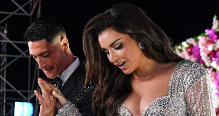 Tras intervención estética: Emilia Dides estuvo en la gala de Viña a menos de un mes de ser mamá