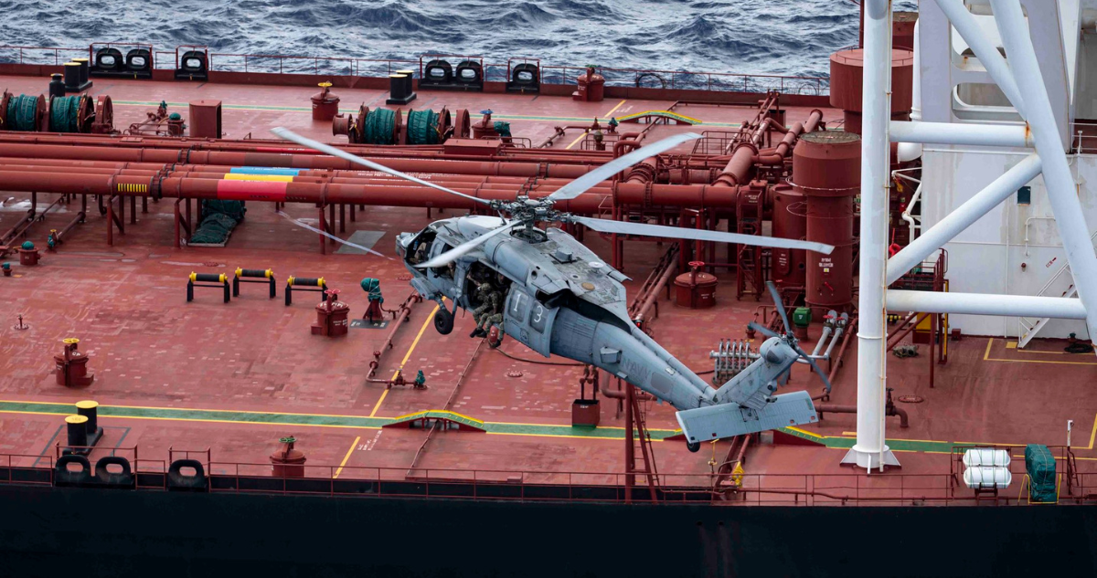 Estados Unidos interceptó nuevo petrolero aseguran que violaba el bloqueo a operaciones de crudo